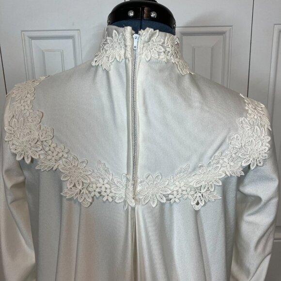 Vintage NWT Barbara Bridals White Floral Embroidered Sweep Wedding Dress Sz 8 - Picture 2 of 15